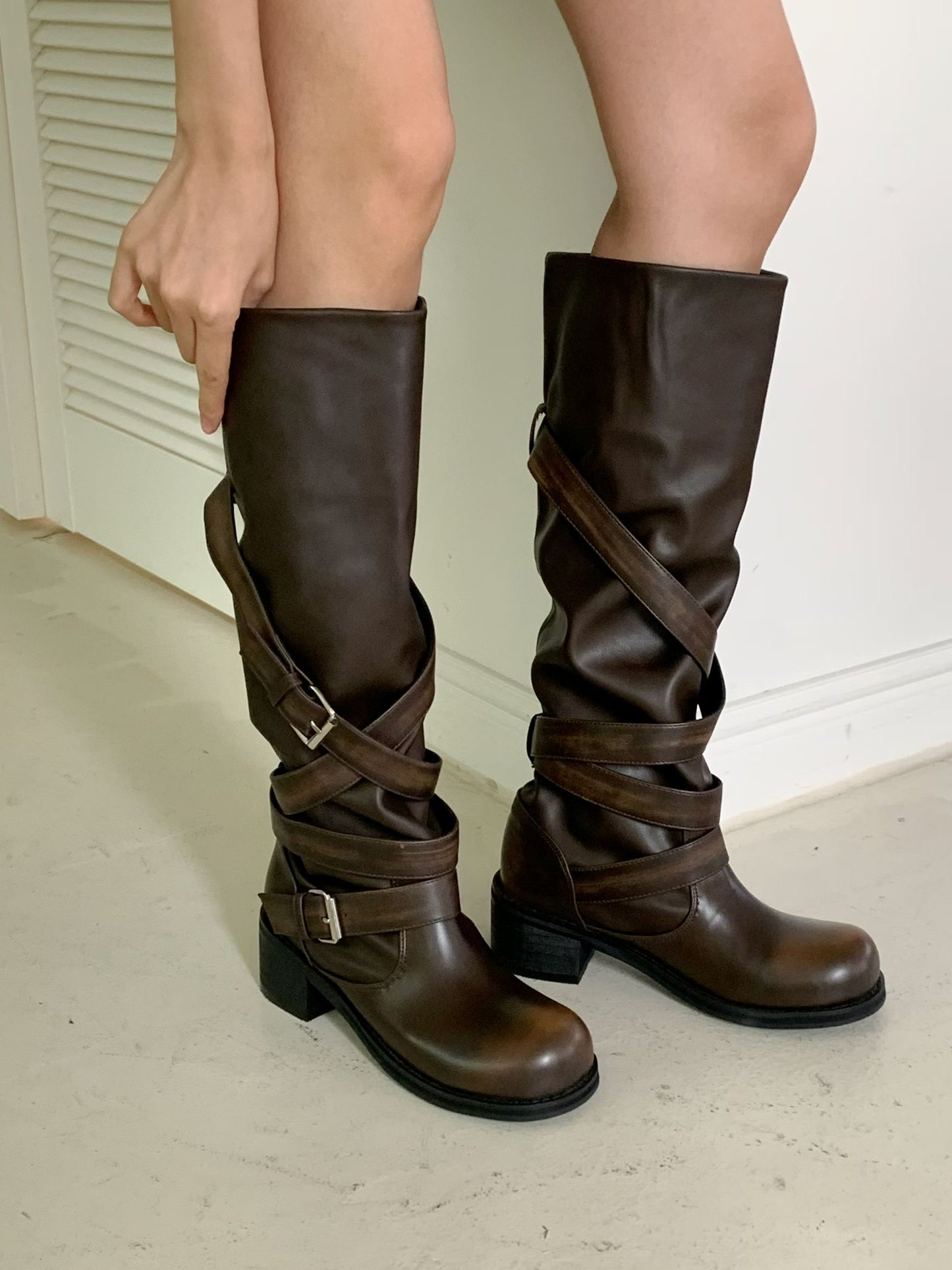 《 NEW! 》Buckle Washed Boots