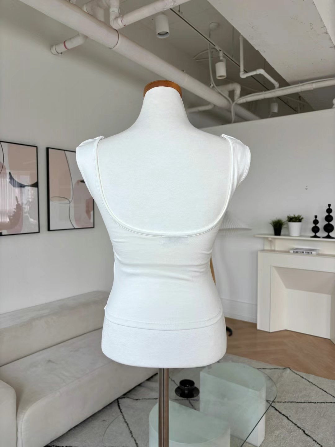 Square neck Tee with pad