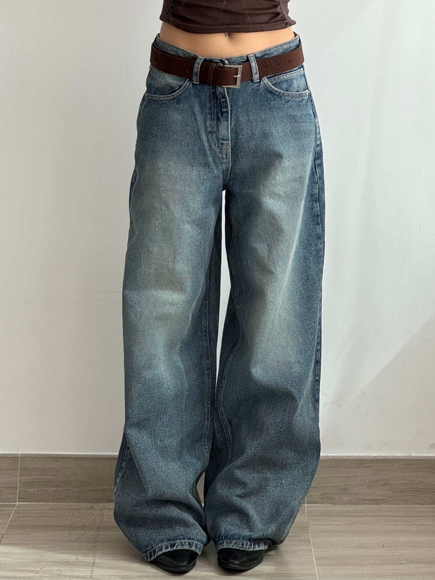 Washed Baggy Jeans