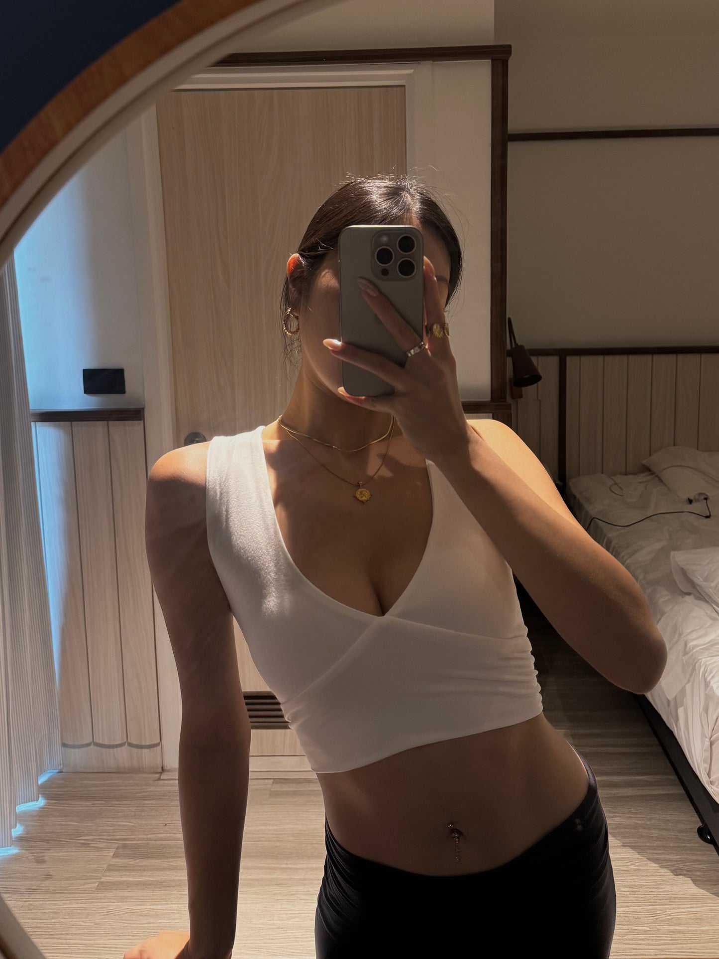 [ BEST! ] Deep V Soft Tank Top