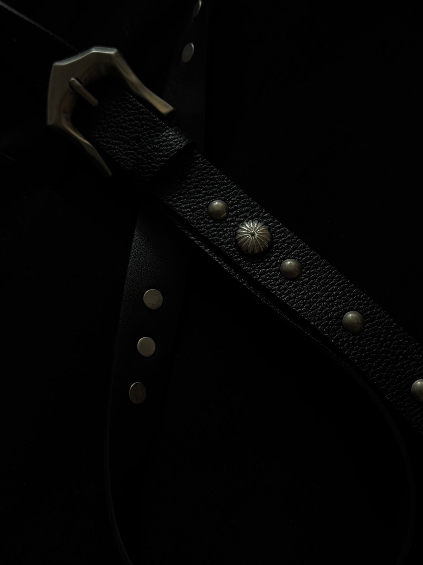 Daisy Sliver Buckle Leather Belt