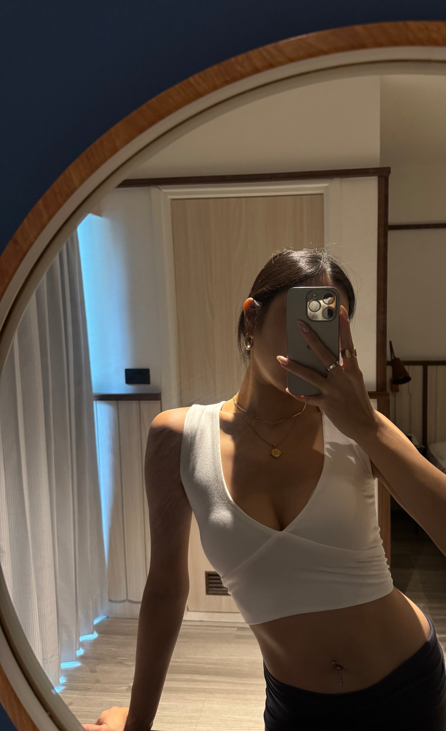 [ BEST! ] Deep V Soft Tank Top