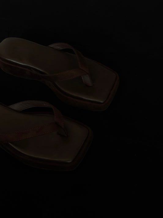 《 NEW! 》Square Soft Sandals