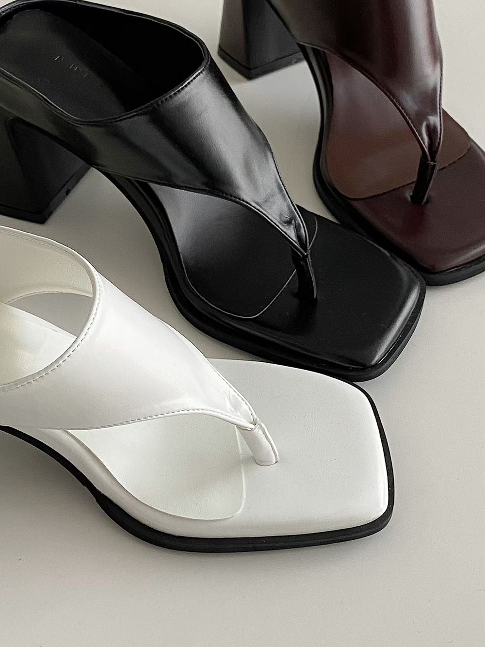[ BEST! ] Thong Heeled Mules