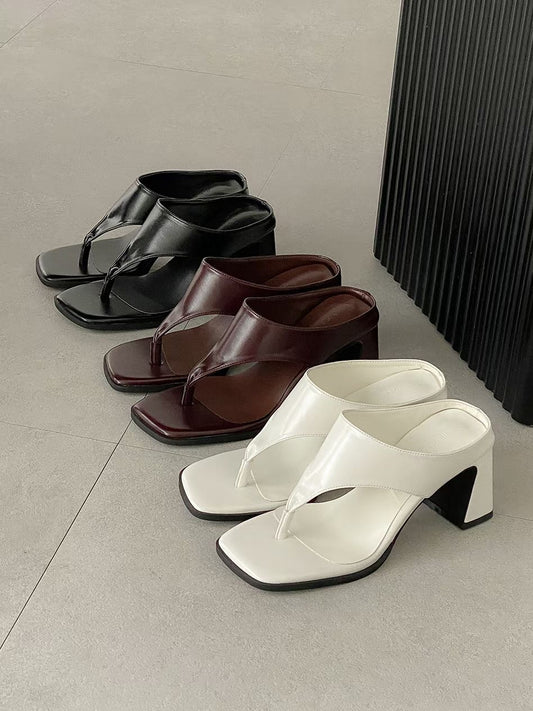 《 NEW! 》Thong Heeled Mules